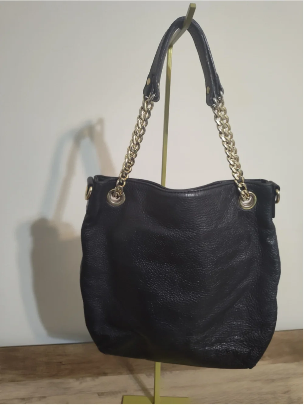 Women's Michael Kors Black Leather Shoulder Bag, One Size